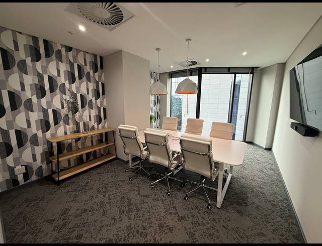 1,770M² OFFICE TO LET IN SANDOWN
